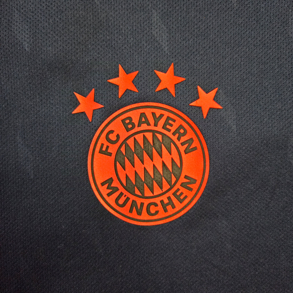 Bayern München 19/20 Champions League (XL) - Davies